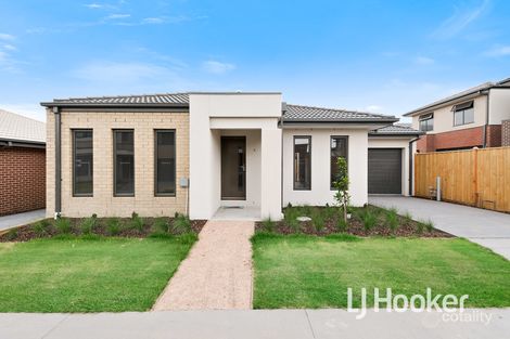 4 Tapas Ct, Lynbrook, VIC 3975