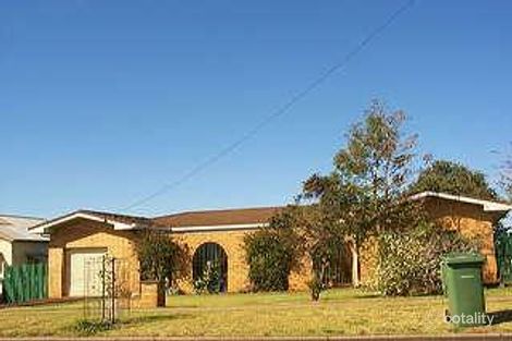 266 North St, Rockville, QLD 4350