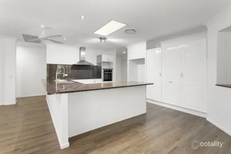 Property photo of 9 Bromley Close Murrumba Downs QLD 4503