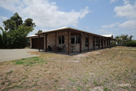 Property photo of 21 Belluna Crescent Gooburrum QLD 4670