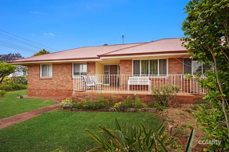 305 West St, Harristown, QLD 4350