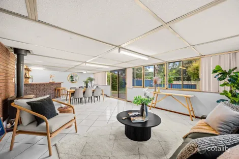14 Eynesford St, Gosnells, WA 6110