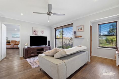Property photo of 6 Kim Close Kincumber NSW 2251