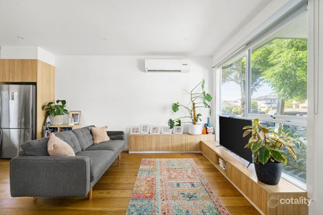 Property photo of 35 Heather Avenue Brooklyn VIC 3012