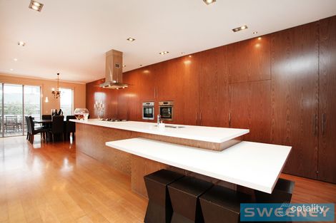 Property photo of 10 Ashridge Court Burnside Heights VIC 3023