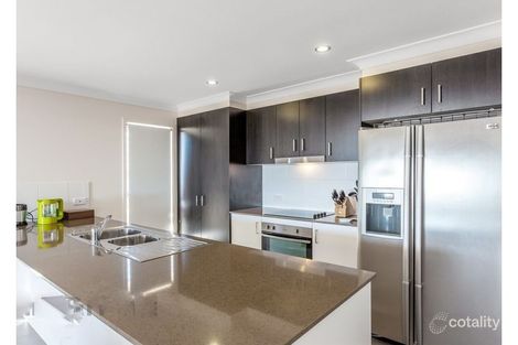 Property photo of 27 Sanctuary Drive Cranley QLD 4350
