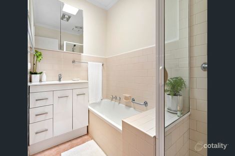 Property photo of 2/13 Ashburn Grove Ashburton VIC 3147