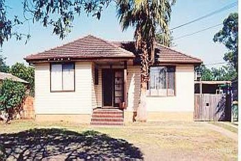 27 Leonard St, Colyton, NSW 2760