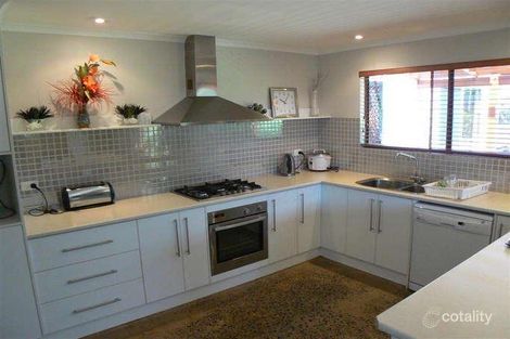 Property photo of 8 Sandy Street Urangan QLD 4655