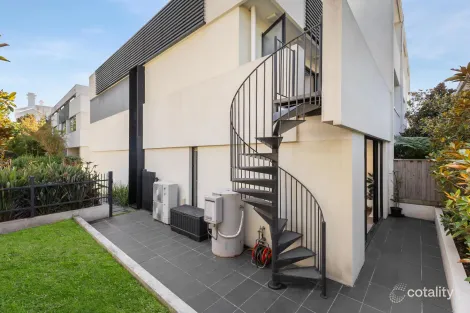 Property photo of 2 Norfolk Place Malvern VIC 3144