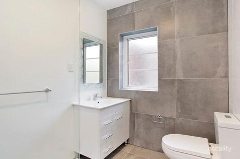 Property photo of 17/9 Esplanade Elizabeth Bay NSW 2011