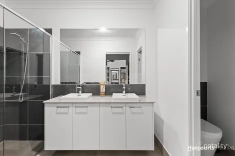 Property photo of 116 Expedition Road Yarrabilba QLD 4207