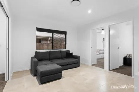 Property photo of 116 Expedition Road Yarrabilba QLD 4207
