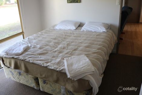 Property photo of 9 Eucla Court Bremer Bay WA 6338