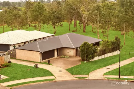 Property photo of 22 Johnstone Place Riverview QLD 4303