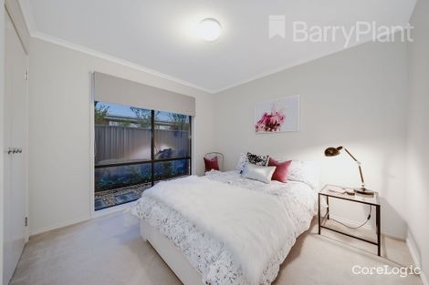 Property photo of 16 Stringy Bark Circuit Pakenham VIC 3810