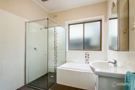 Property photo of 1 Bond Street Mount Gambier SA 5290