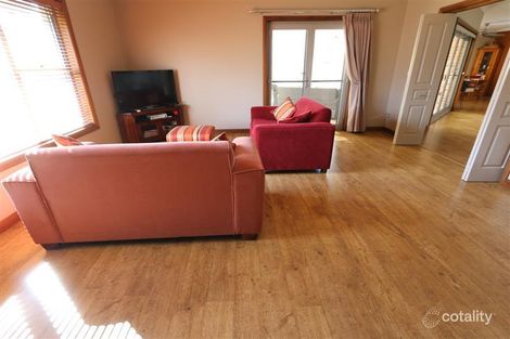 Property photo of 151 Casey Drive Hunterview NSW 2330