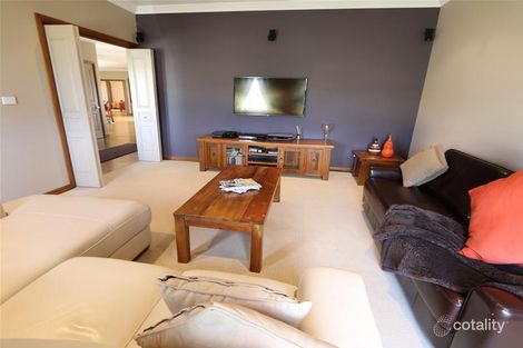 Property photo of 151 Casey Drive Hunterview NSW 2330