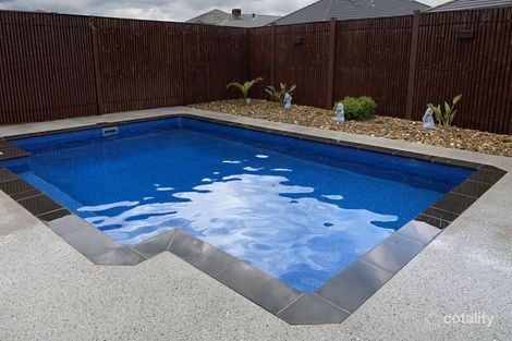 Property photo of 9 Wombat Court Narre Warren South VIC 3805