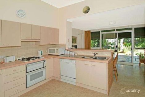Property photo of 21 Ratten Avenue Kew East VIC 3102