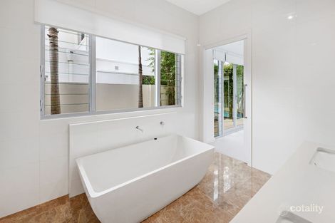 Property photo of 6191 Bolsena Circuit Hope Island QLD 4212