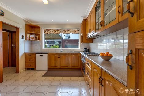 Property photo of 8 Halsey Street Reservoir VIC 3073