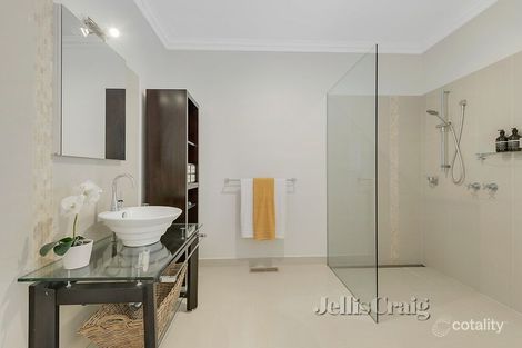 Property photo of 1/5 Doon Court Briar Hill VIC 3088