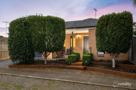 Property photo of 1 Chasseles Place Bannockburn VIC 3331