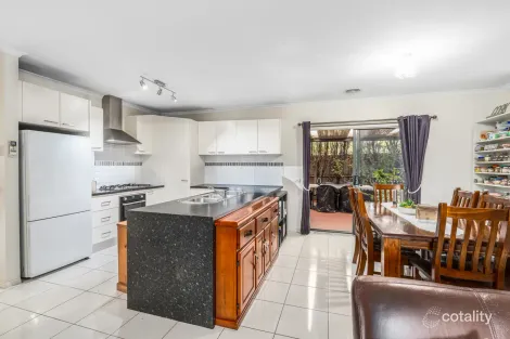 Property photo of 1 Chasseles Place Bannockburn VIC 3331