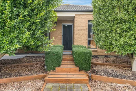 Property photo of 1 Chasseles Place Bannockburn VIC 3331