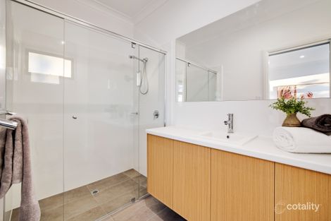 Property photo of 82B Bradley Grove Mitchell Park SA 5043