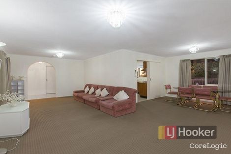 Property photo of 14 Wevlin Close Endeavour Hills VIC 3802