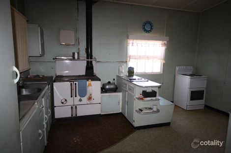 Property photo of 5 Mount Rose Street Eidsvold QLD 4627