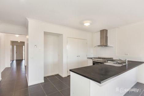 Property photo of 163 Wallara Waters Boulevard Wallan VIC 3756