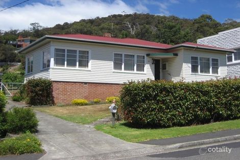 Property photo of 39 Loatta Road Lindisfarne TAS 7015