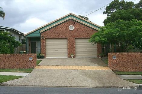 Property photo of 2/8 Wynflo Street Labrador QLD 4215