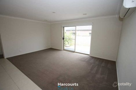 Property photo of 16 Beresford Road Wollert VIC 3750