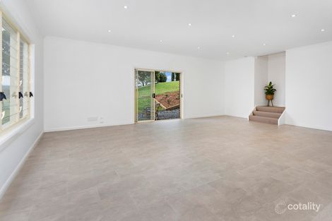 Property photo of 17 Allawah Place Dunmore NSW 2529