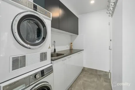 Property photo of 16 Ibis Court Rainbow Beach QLD 4581