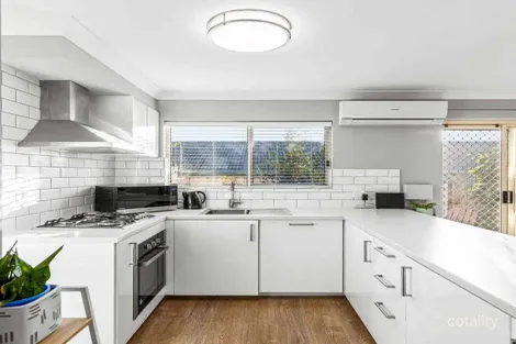 Property photo of 3/240 Spring Street Kearneys Spring QLD 4350