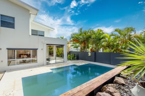 Property photo of 1/30 Heights Drive Robina QLD 4226