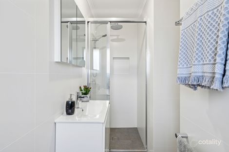 Property photo of 15 Sargent Court Happy Valley SA 5159
