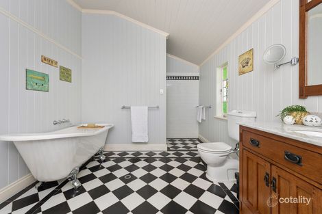 Property photo of 68-70 Bennetts Road Camp Hill QLD 4152