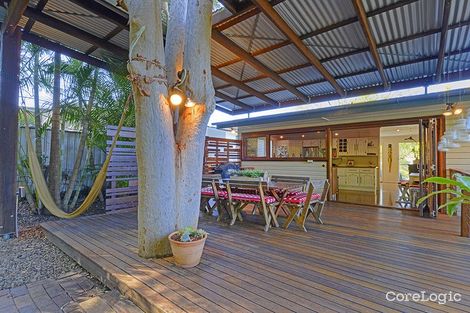 Property photo of 59 Dobbs Street Holland Park West QLD 4121