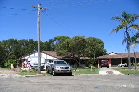 10 Minell Cl, Wamberal, NSW 2260