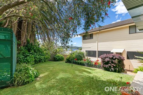 Property photo of 37 Brisbane Water Drive Point Clare NSW 2250