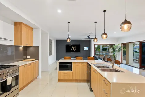 Property photo of 16 Sunset Place Jacobs Well QLD 4208