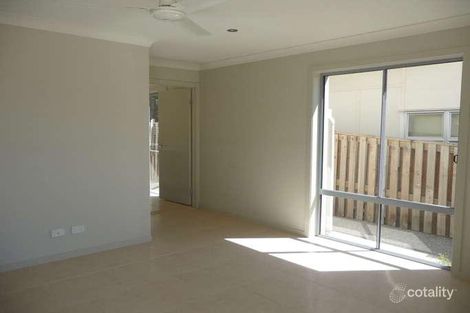 Property photo of 2/10 Middle Street Labrador QLD 4215