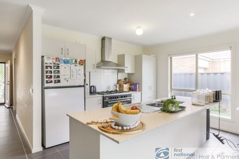 Property photo of 21 Mirabelle Street Pakenham VIC 3810